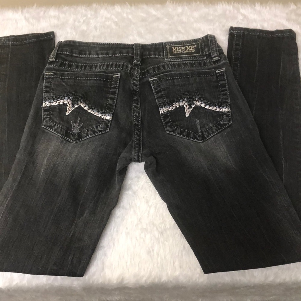 💥Final Price Drop💥Adorable Black Miss Me Jeans❤️